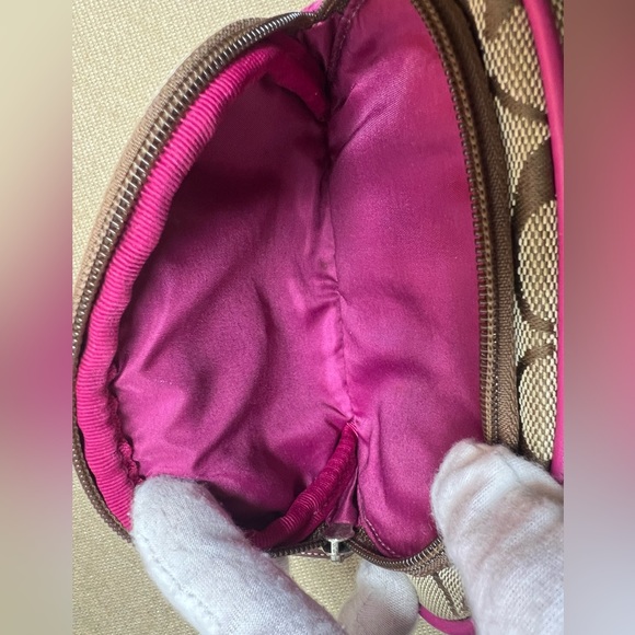 COACH RARE Jacquard Signature "C" Pink Suede Camera Crossbody Bag - Picture 7 of 9